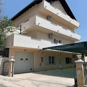 Sandra Apartament