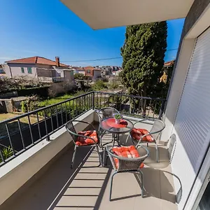 Maryann Apartament