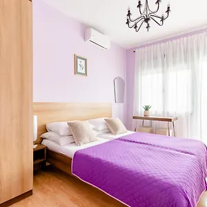 Mara Apartment