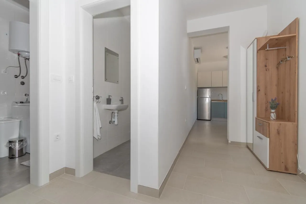 Apartments Lovor & Lavanda Kastela