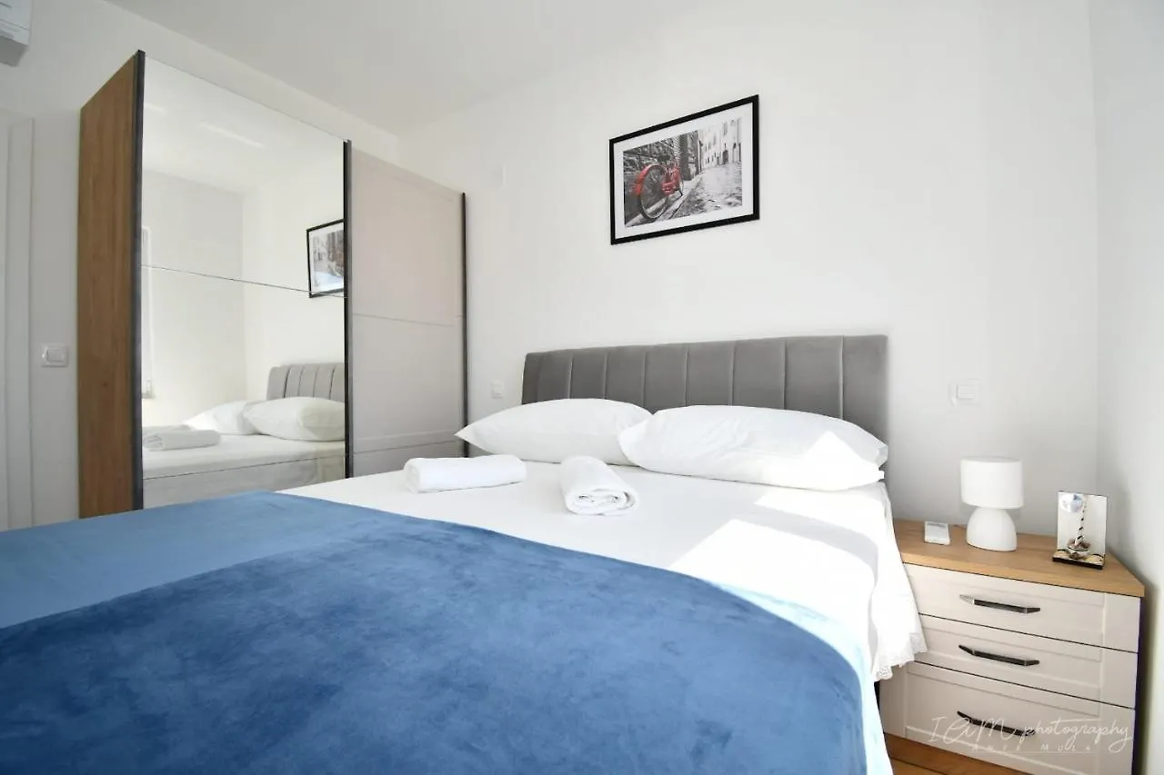 Apartments Lovor & Lavanda Kastela