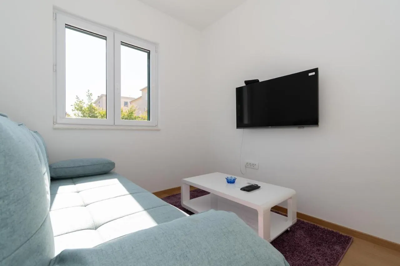 Apartments Lovor & Lavanda Kastela